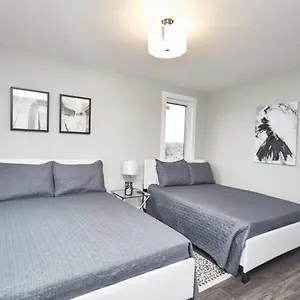  Apartment Clifton Hill Hideaway 2b -two Bedroom Canada